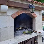 Nyaraló Authentic Stone House Lola