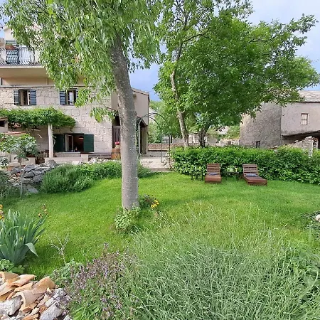 Σπίτι διακοπών Authentic Stone House Lola