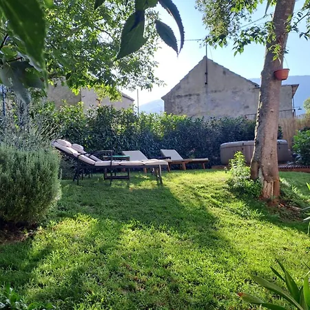 Authentic Stone House Lola * Grabovac (Split-Dalmatia)