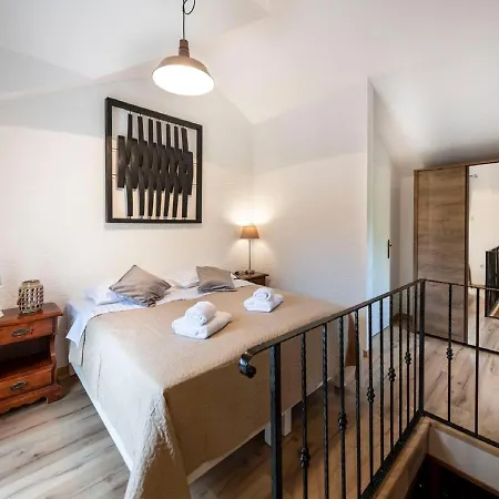 Authentic Stone House Lola 別荘 マカルスカ